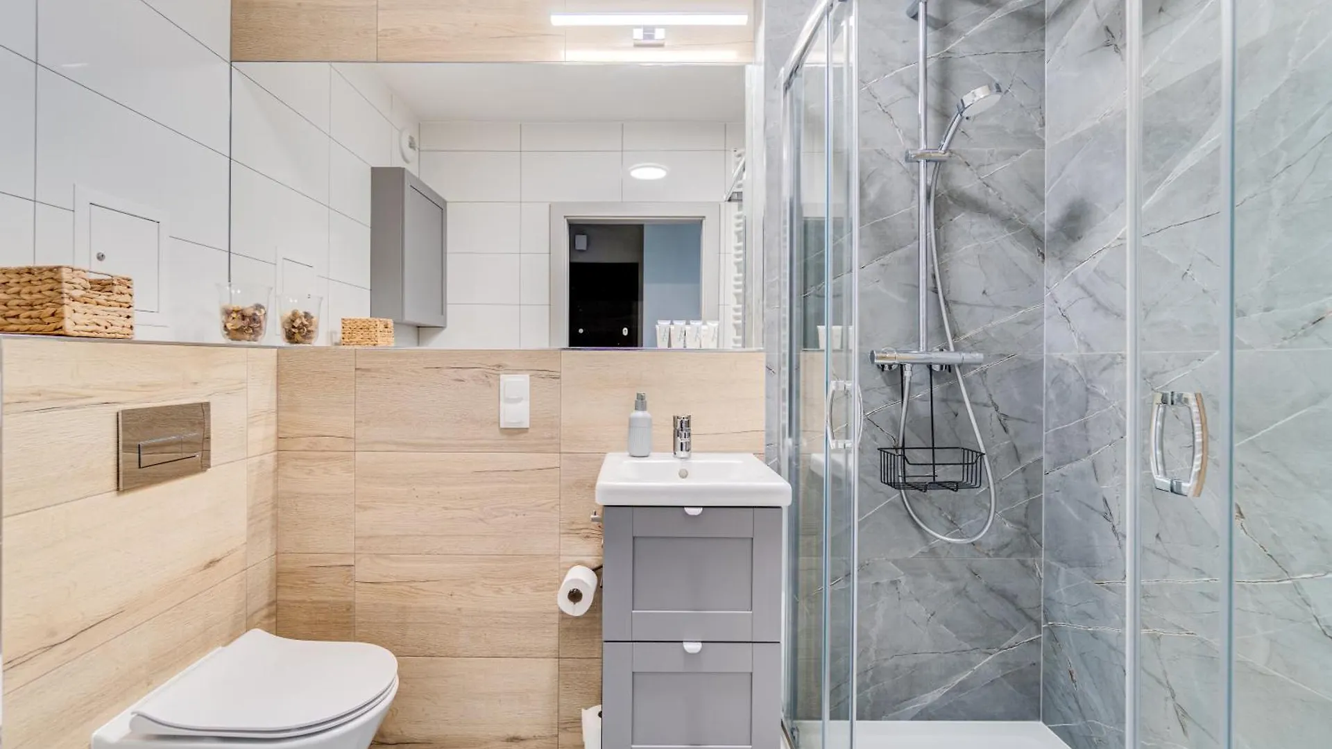 Appartement Jednosci Narodowej 248 By Homeprime Wrocław Polen
